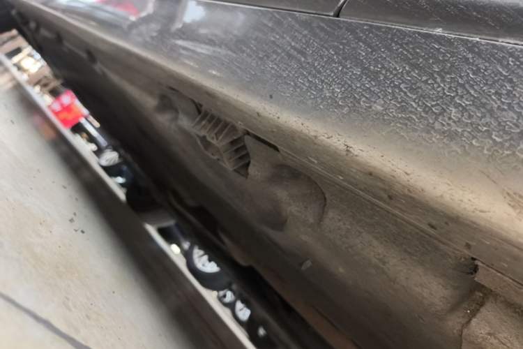 Used BMW 5 Series 2017 520Li Elegant Edition Right Side Sill