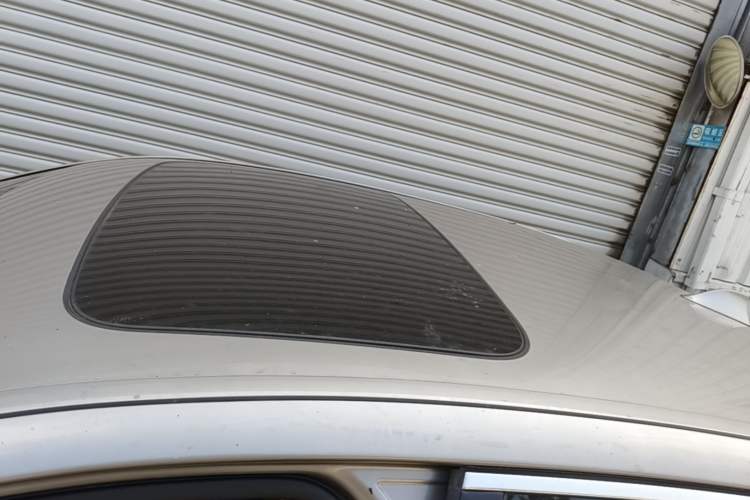 Used BMW 5 Series 2017 525Li Leading Model Roof