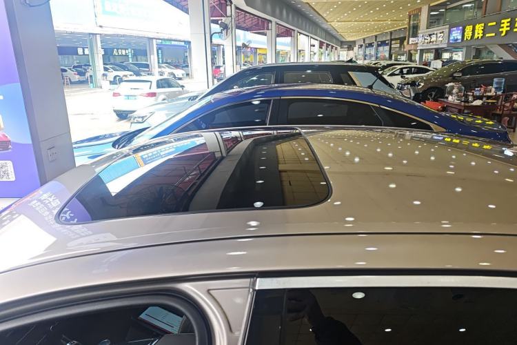 Used BMW 5 Series 2017 525Li Luxury Design Package Roof