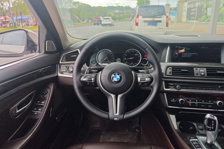 Used BMW 5 Series 2017 525Li Luxury Design Package Steering Wheel