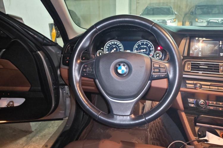 Used BMW 5 Series 2017 528Li Leading Model Steering Wheel