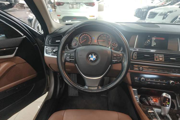 Used BMW 5 Series 2017 525Li Leading Model Steering Wheel
