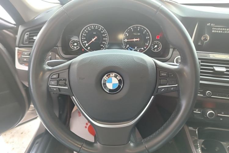 Used BMW 5 Series 2017 525Li Luxury Design Package Steering Wheel