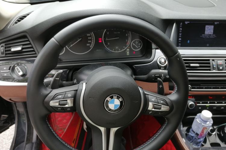 Used BMW 5 Series 2017 520Li Elegant Edition Steering Wheel