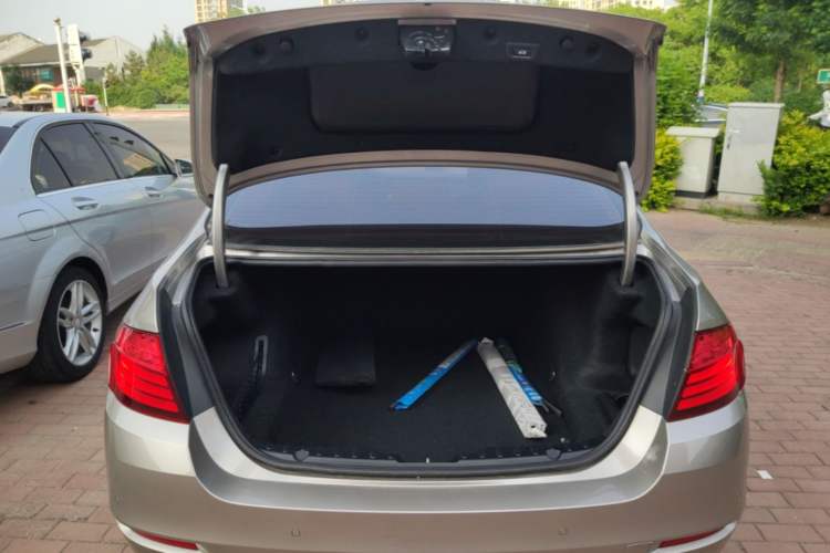Used BMW 5 Series 2017 520Li Elegant Edition Trunk