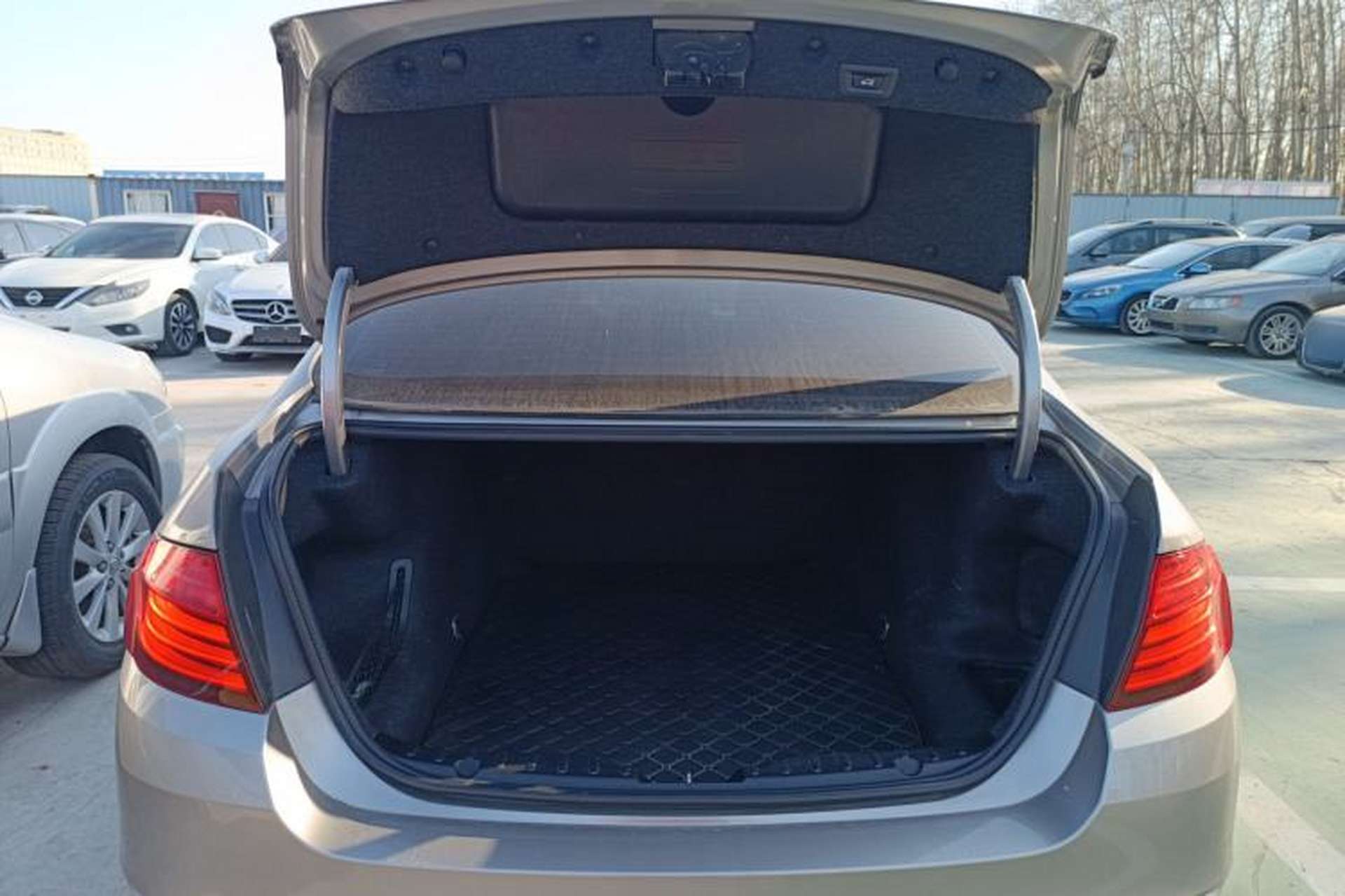 Used BMW 5 Series 2017 520Li Elegant Edition Trunk