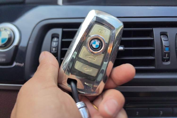 Used BMW 5 Series 2017 520Li Elegant Edition Vehicle Key