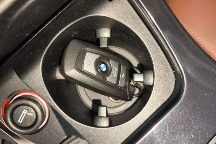 Used BMW 5 Series 2017 520Li Elegant Edition Vehicle Key