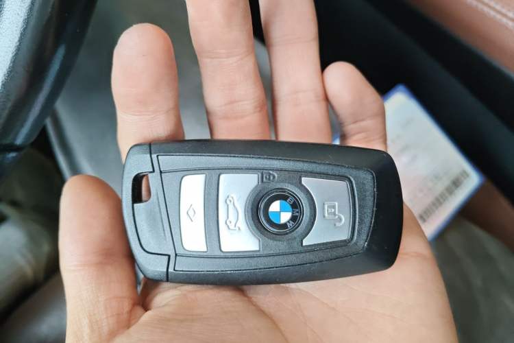 Used BMW 5 Series 2017 525Li Leading Model Vehicle Key