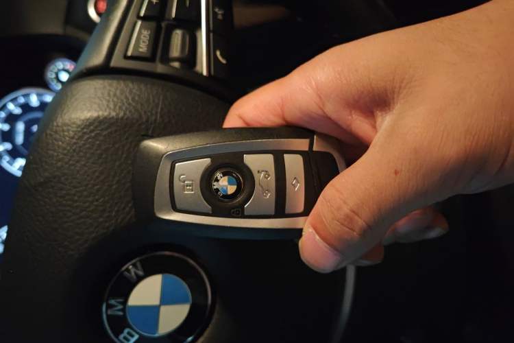 Used BMW 5 Series 2017 525Li Luxury Design Package Vehicle Key