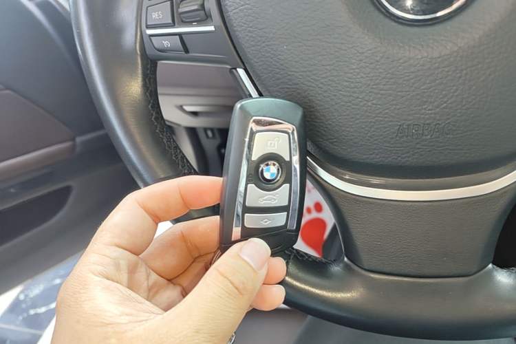 Used BMW 5 Series 2017 525Li Luxury Design Package Vehicle Key