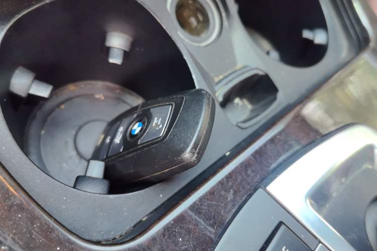 Used BMW 5 Series 2017 525Li Leading Model Vehicle Key