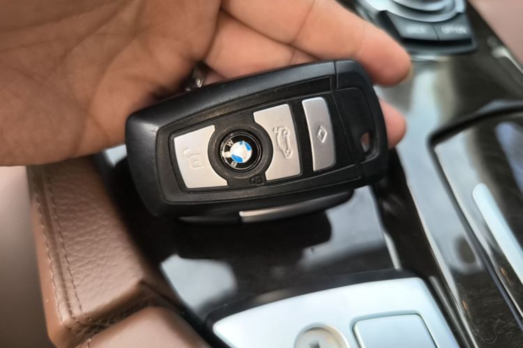 Used BMW 5 Series 2017 525Li Leading Model Vehicle Key