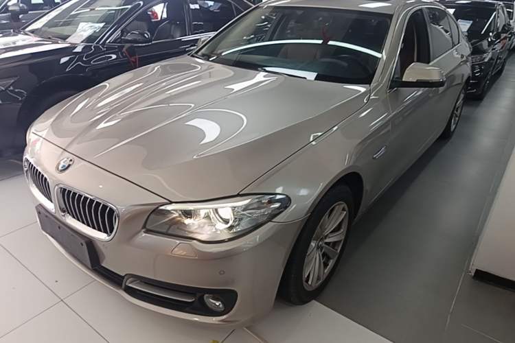 Used BMW 5 Series 2017 520Li Elegant Edition Guazi used car, China used car export, Used car for sale, Used cars, Cheapest cars for sale
