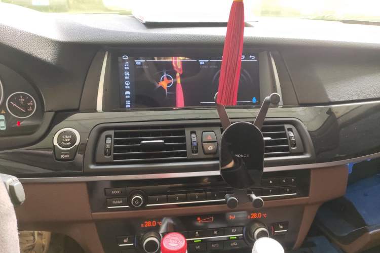 Used BMW 5 Series 2017 520Li Elegant Edition Audio And AC Panel