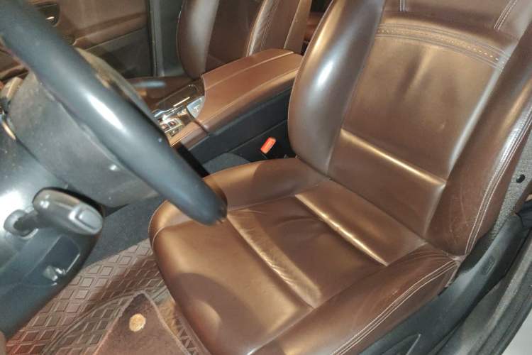Used BMW 5 Series 2017 525Li Luxury Design Package Left Front Seat
