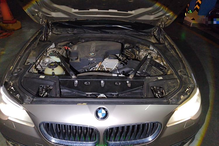 Used BMW 5 Series 2017 525Li Luxury Design Package Engine Bay
