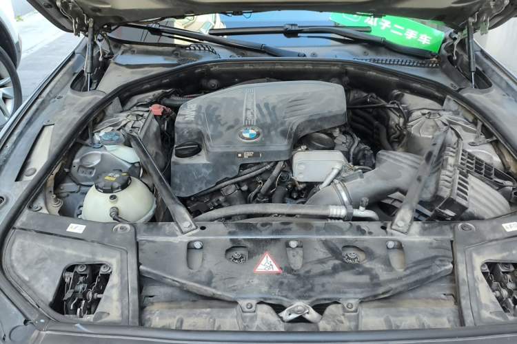 Used BMW 5 Series 2017 525Li Luxury Design Package Engine Bay