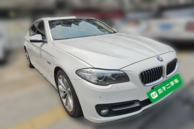 Used BMW 5 Series 2017 525Li Leading Model Front Right 45 Deg