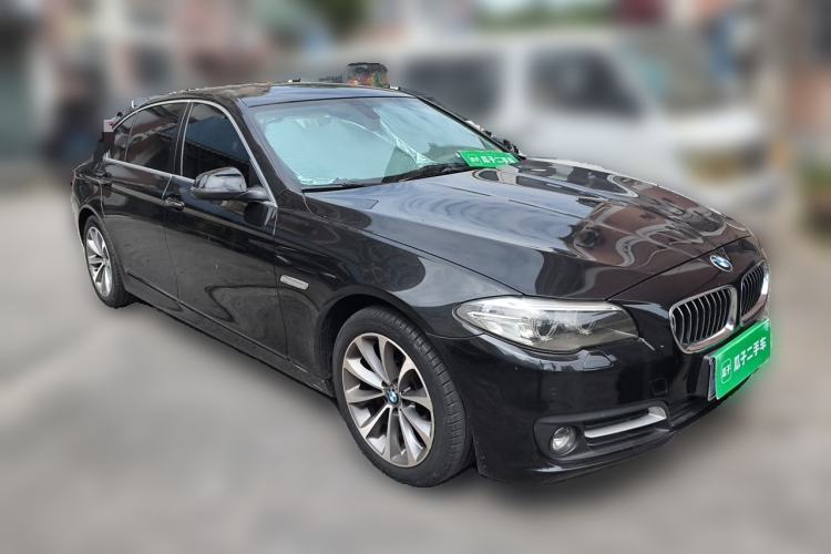 Used BMW 5 Series 2017 525Li Leading Model Front Right 45 Deg