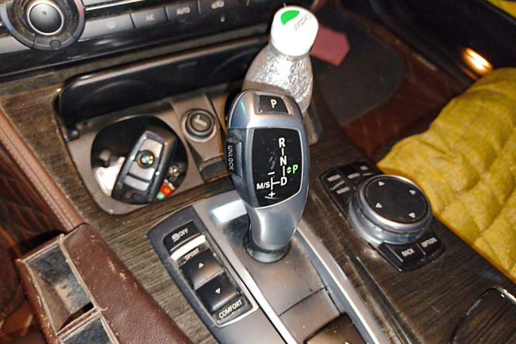 Used BMW 5 Series 2017 525Li Luxury Design Package Gear Lever
