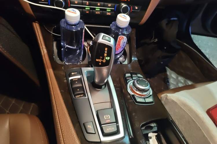 Used BMW 5 Series 2017 525Li Leading Model Gear Lever