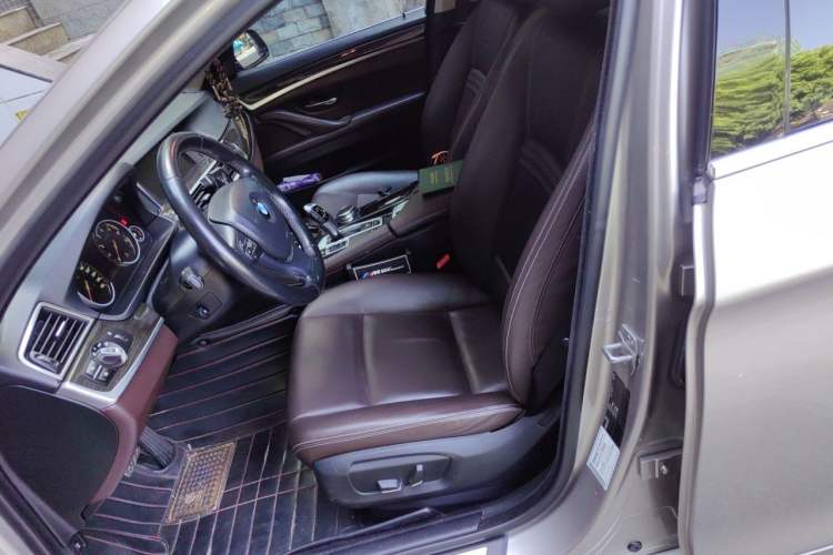 Used BMW 5 Series 2017 525Li Luxury Design Package Left Front Seat