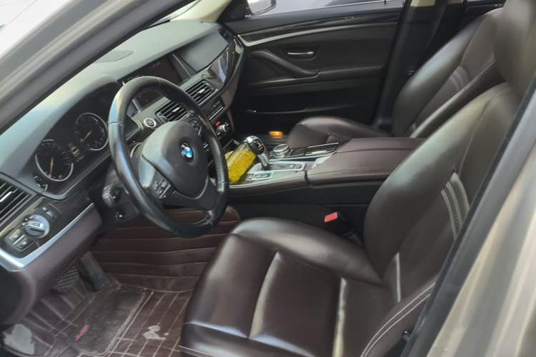 Used BMW 5 Series 2017 525Li Luxury Design Package Left Front Seat