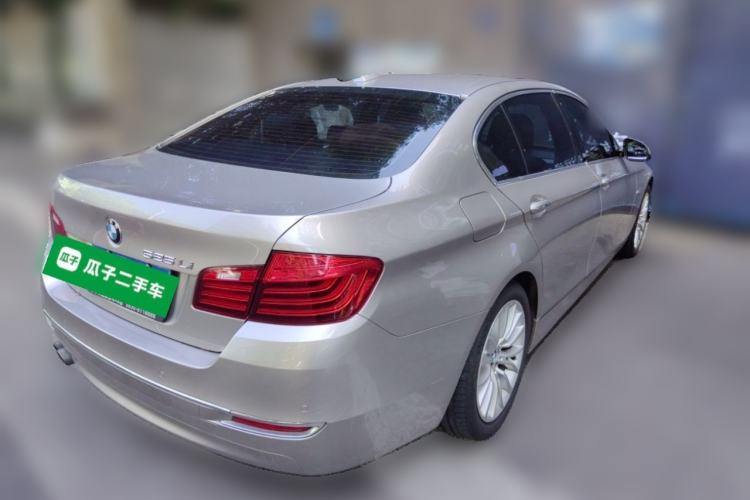 Used BMW 5 Series 2017 525Li Luxury Design Package Rear Right 45 Deg