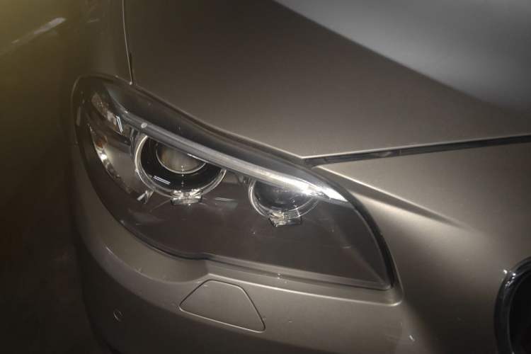 Used BMW 5 Series 2017 528Li Leading Model Right Front Headlight