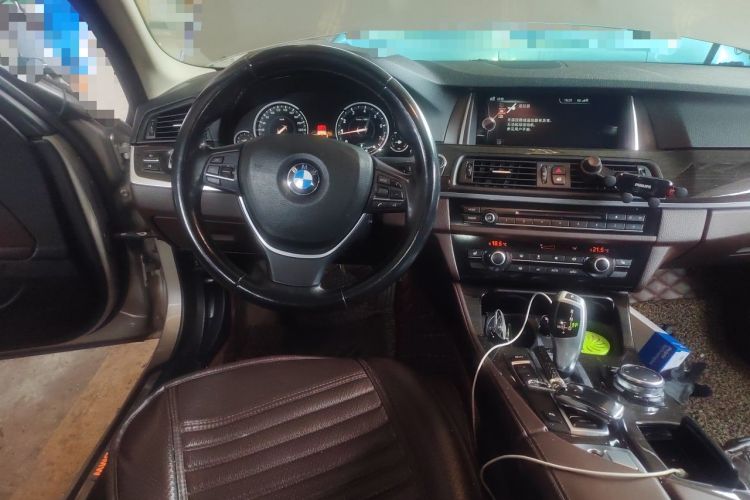 Used BMW 5 Series 2017 525Li Luxury Design Package Steering Wheel