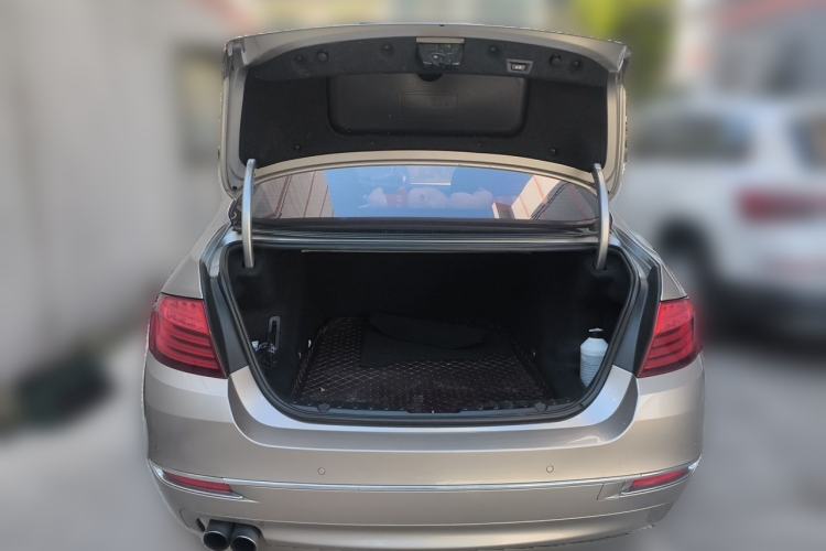 Used BMW 5 Series 2017 525Li Luxury Design Package Trunk