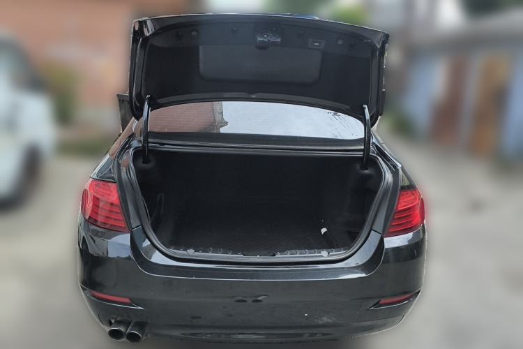 Used BMW 5 Series 2017 525Li Leading Model Trunk