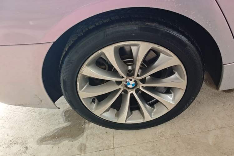 Used BMW 5 Series 2017 525Li Leading Model Right Rear Wheel Hub