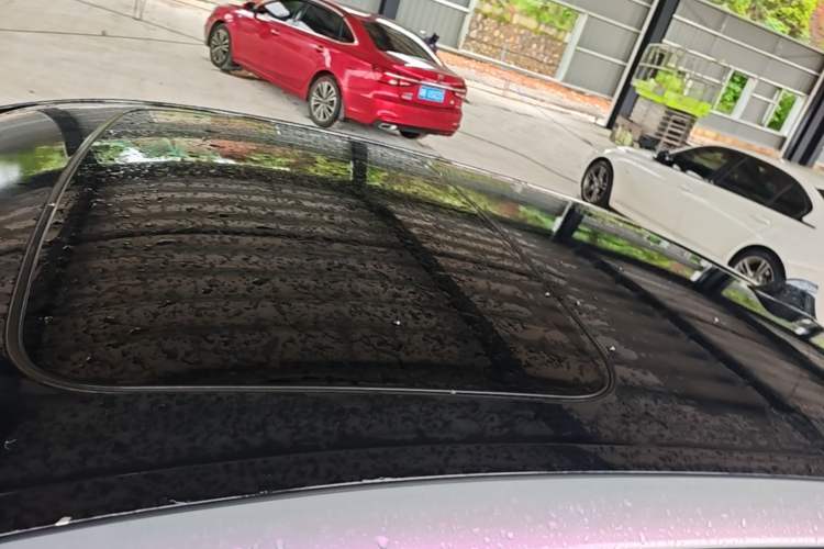 Used BMW 5 Series 2017 525Li Leading Model Roof
