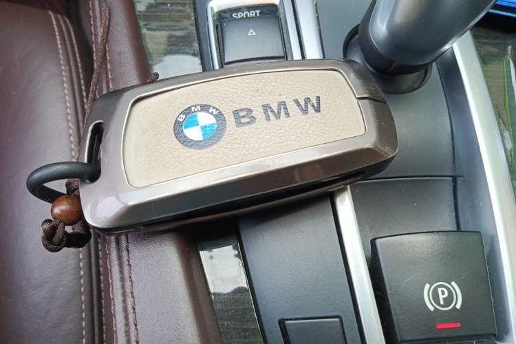 Used BMW 5 Series 2017 525Li Luxury Design Package Vehicle Key