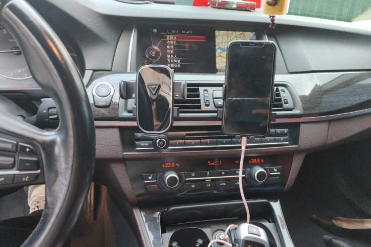 Used BMW 5 Series 2017 525Li Luxury Design Package Audio And AC Panel