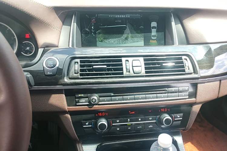 Used BMW 5 Series 2017 525Li Leading Model Audio And AC Panel