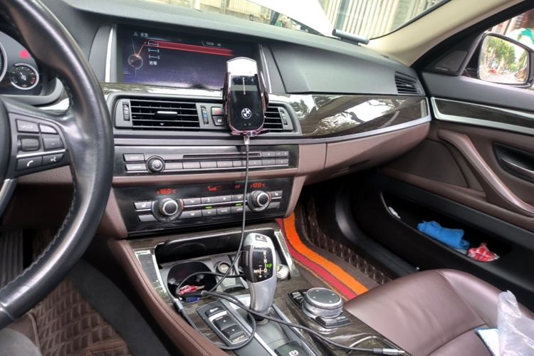 Used BMW 5 Series 2017 525Li Luxury Design Package Audio And AC Panel