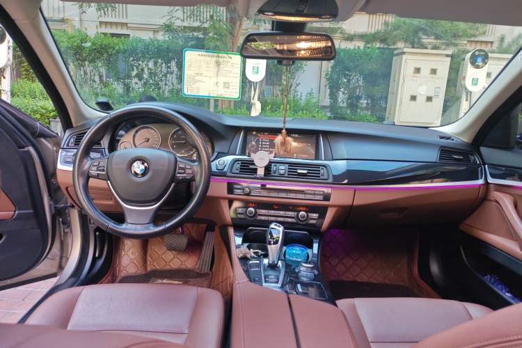 Used BMW 5 Series 2017 520Li Elegant Edition Center Console