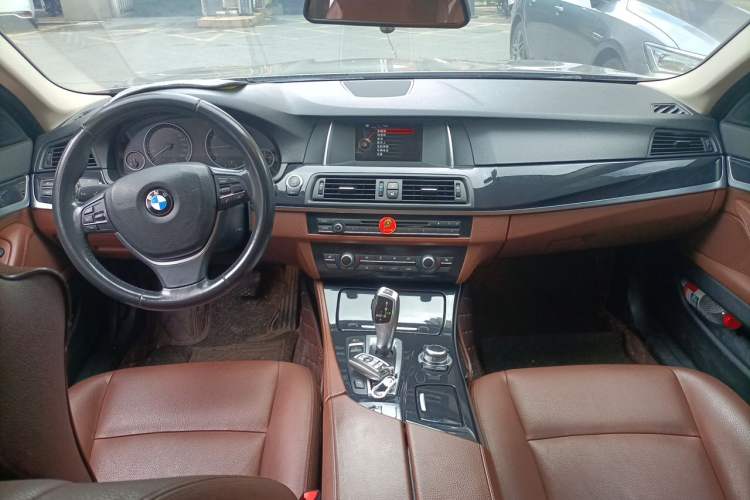 Used BMW 5 Series 2017 520Li Elegant Edition Center Console