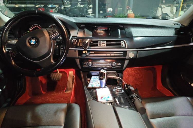Used BMW 5 Series 2017 520Li Elegant Edition Center Console