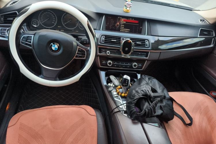 Used BMW 5 Series 2017 525Li Luxury Design Package Center Console