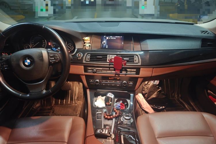 Used BMW 5 Series 2017 520Li Elegant Edition Center Console