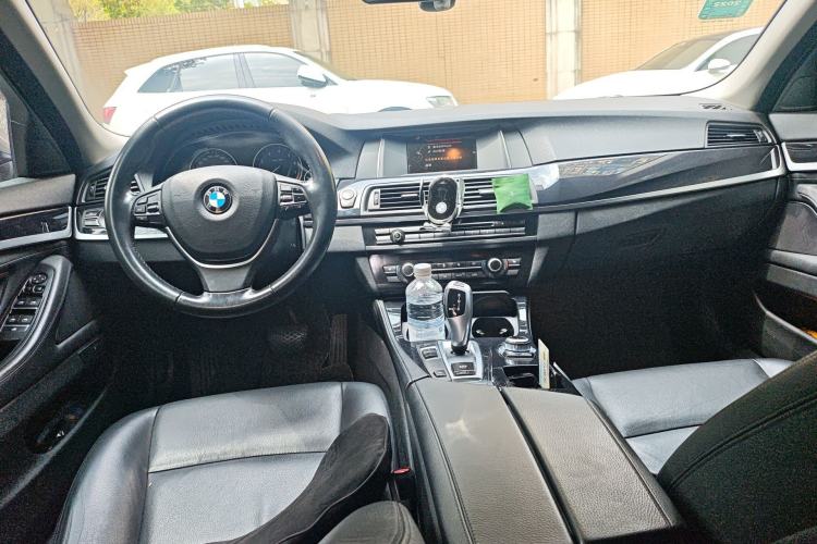 Used BMW 5 Series 2017 520Li Elegant Edition Center Console