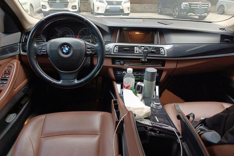 Used BMW 5 Series 2017 520Li Elegant Edition Center Console