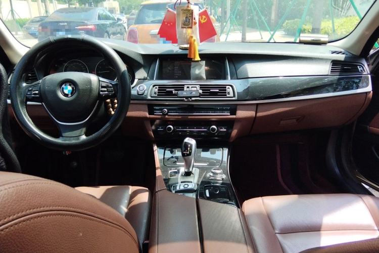 Used BMW 5 Series 2017 520Li Elegant Edition Center Console