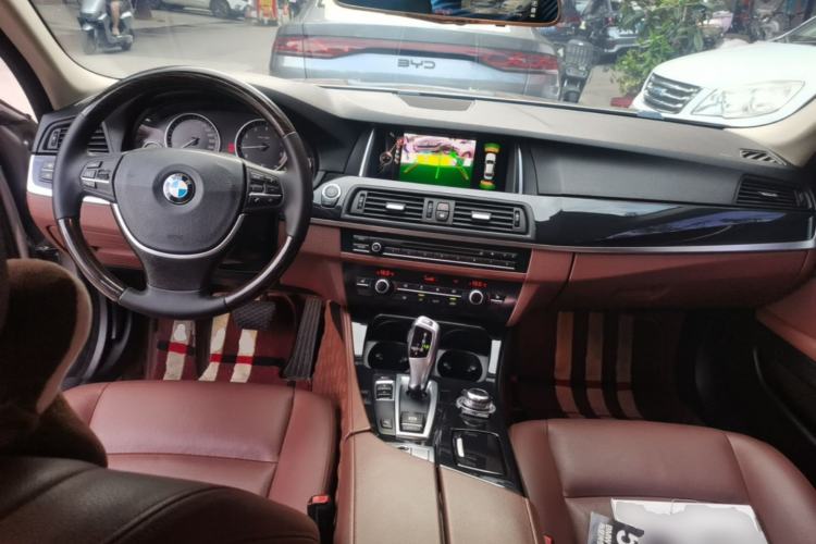 Used BMW 5 Series 2017 520Li Elegant Edition Center Console