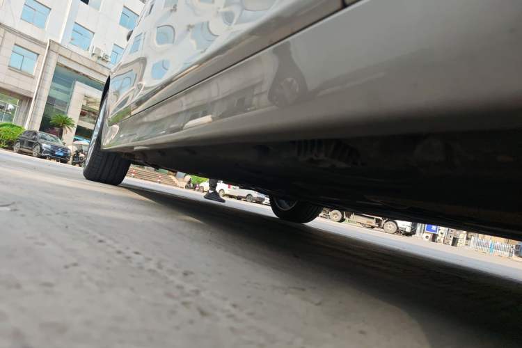 Used BMW 5 Series 2017 525Li Luxury Design Package Chassis Front Right