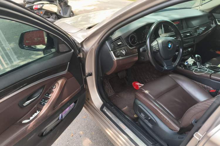 Used BMW 5 Series 2017 525Li Luxury Design Package Driver Seat